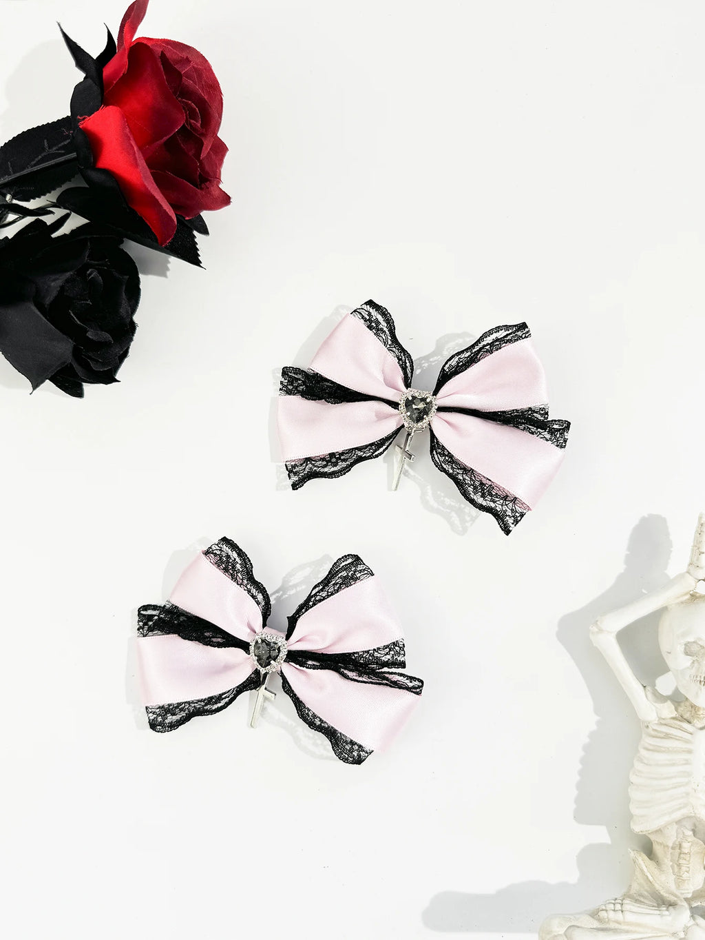 Varenzi Gothic Heart Lace Bow Hair Clip Set — Lolita Sweet-Edge Duo